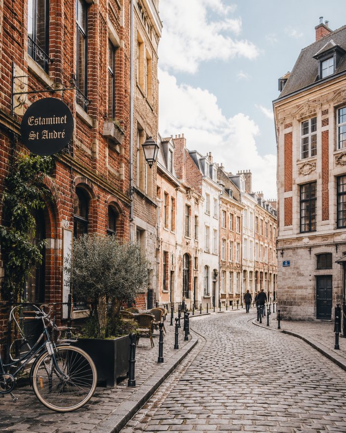 Rue pavée du Vieux-Lille